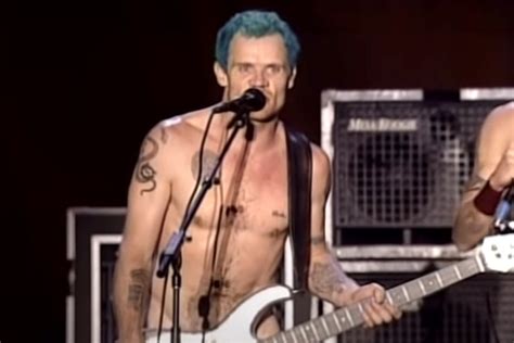 Red Hot Chili Peppers, Flea naked, Woodstock, 1999